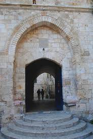 David is described in the hebrew bible as king of the united monarchy of israel and judah. Tomb Of King David Mount Zion Biblewalks Com