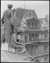 Old Boston Post Office Building Being Torn Down In Foreground Is The Insurance Company That Now Occupies Property On Boylston Across From Trinity Church Boston History History Boston Public Library
