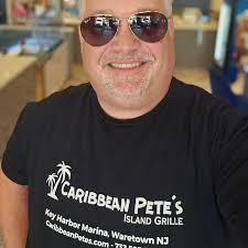 Who loves Caribbean Food?