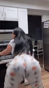 Big Booty, twerking, ass clap, thick ass - Porn - EroMe