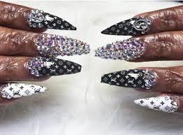 Black And White Louis Vuitton This Black White Louis Vuitton Nail Wraps Lv Pattern Nail Art Nail Decals Waterslide Decals G Louis Vuitton Nails Black And White Nail Art Nail Patterns