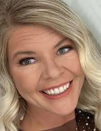 Sonja Moen's Instagram, Twitter & Facebook