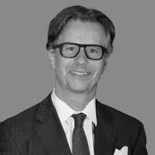 J'ai eu le plaisir de recevoir hier sur l'espace Louvre Banque Privée de  Paris Sèvres Aurélie Tristant, membre du directoire, Jean-Marc RIBES,  président du directoire Louvre Banque Privée, et Francis…