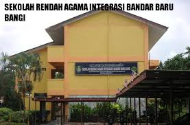 Jadual shah alam doa islam, subuh, tengah hari, petang, maghribi dan makan malam. Sekolah Integrasi Shah Alam Seksyen 13 Soalan 44
