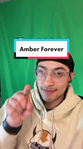 Embrace Amber: Live Gaming Stream