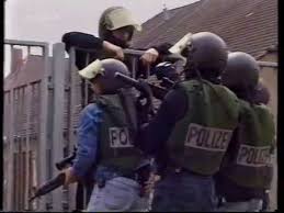 Der täter wurde von einem polizisten in notwehr erschossen. Der Amoklauf Von Erfurt 2002 Youtube