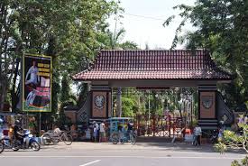 Wahana dan fasilitas museum angkut. 40 Tempat Wisata Menarik Dan Wajib Dikunjungi Di Probolinggo Tempat Me