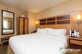 Explore midtown nyc from our times square hotel. Holiday Inn Express New York City Times Square Review What To Really Expect If You Stay