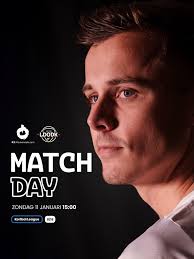 Contract Signing Alert! 🚨✍️ Thijs Muller and Owen Renfurm have signed  their first professional contracts with FC Eindhoven! 🔵⚪ Thijs commits to  the club until 2028, while Owen signs