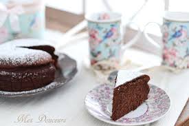 Ce Gateau Va Vous Epater Il A L Aspect D Un Moelleux Mais La Texture D Un Fondant Super Aerien Rapid Gateaux Et Desserts Chocolat Recette Gateau Chocolat