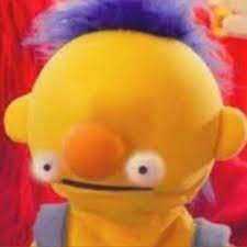 Don T Hug Me I M Scared Memes On Twitter Eu Na Balada Quando A Unica Pessoa Que Eu Conheco Vai Em Bora