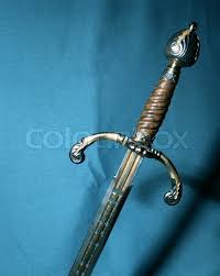 Medieval Saber With Animal Head Pommel Google Search Stal Istoriya