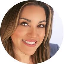 Stephanie Fanelli's Instagram, Twitter & Facebook