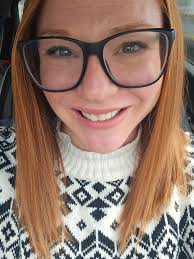 Makeup and photo posting rules in the How Old Do I Look group