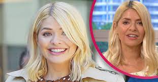 How to get holly willoughby's hair waves hair stylist, clier says to achieve holly's perfect waves, she uses brand hot tongs, in a size 32. Holly Willoughby Fans Beg Her To Reveal How She Created Her New Hair
