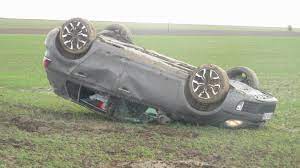Un terrible accident est survenu il y a peu de temps à apeldoorn, aux pays bas, lors de la visite de la famille royale, pendant la journée de la reine. Une Voiture Fait Des Tonneaux Entre Bucquoy Et Achiet Le Petit