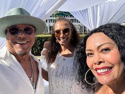 Kathleen Bradley's Instagram, Twitter & Facebook