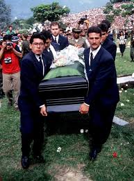 Andres escobar erzielte bei der weltmeisterschaft 1994 ein eigentor. Escobar Dead