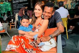 Fredy alejandro guarin vázquez (puerto boyacá, boyacá; Sara Uribe Y Fredy Guarin De Nuevo Estan Juntos La Fm