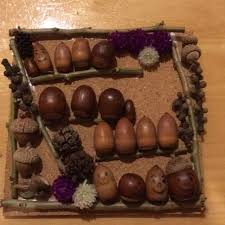 アプリ投稿 どんぐり遊び 4歳児 保育や子育てが広がる 遊び と 学び のプラットフォーム ほいくる どんぐり 遊び どんぐり どんぐり 工作