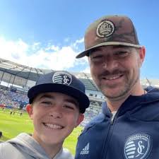 Anthony Boyer (@boyera81)