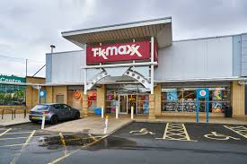 You'll receive 1 tix max titanium case for iphone xs max + 1 pair of sliders (colours to be chosen later via our configurator). Tk Maxx Craigleith Retail Park