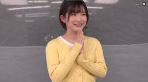 姫野らん 声優専門学生ナンパ！エッチな悪戯されても原稿読めたら高額賞金チャレンジ | エッチな写真