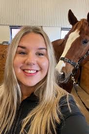 Nellie Holm's Instagram, Twitter & Facebook