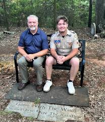 Mason Freeman reclaims cemetery to earn Eagle rank