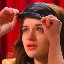 Maybe you would like to learn more about one of these? El Stand De Los Besos 3 Habra The Kissing Booth 3 En Netflix Peliculas Estados Unidos Video Fama Mag