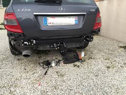 Tuto Depose Pare Choc Ar Et Pose Attelage Invisible Sans Decoupe Break Classe C W204 Forum Mercedes Com