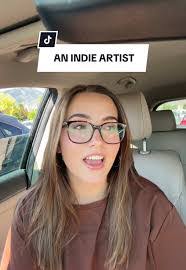 Christine Cagle's Instagram, Twitter & Facebook