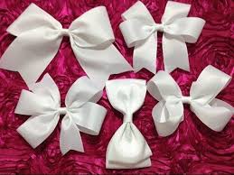 Aprende a hacer este hermoso moño de listón para el cabello de tus niñas o también para hacer accesorios para el cabello y venderlos, es muy fácil de hacer. 3 Monos Faciles 3 Monos Sencillos Colab Con Marce Monos Dobles Youtube Diy Laco Para Cabelo Como Fazer Um Arco Laco Artesanal