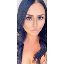 Danielle Whittaker (@DanBangers)