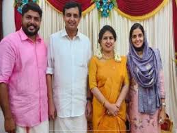 Son of private and private husband of private father of private brother of private; Pics Kerala Cm Pinarayi Vijayan S Daughter Veena Marries Dyfi President Mohammed Riyaz English Lokmat Com