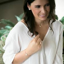 Crystal Flora's Instagram, Twitter & Facebook