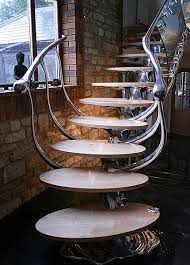 From spiral staircases to sleek wood designs, find beautiful staircase designs to complement your style. 10 Creative Staircases That Will Blow Your Mind L Essenziale