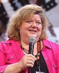 Catherine Disher's Instagram, Twitter & Facebook