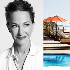 Meet the 22-Year-Old Girl Boss Behind Sol Sips, an Affordable Vegan Spot in  Brooklyn