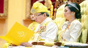 Sultan selangor adalah adalah gelar penguasa konstitusional di selangor, malaysia. Sultan Selangor Berkenan Beli Kasut Emas Milik Khalid Jamlus Malaysian Update Berita Terkini Untuk Anda