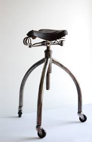 Bicycle Stool Handcrafted Vintage Industrial Stool Industrie Mobel Industriedesign Mobel Altes Fahrrad