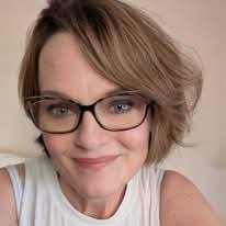 Does anyone else hate nutella? Gooey sticky rubbish. My girl likes it