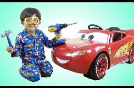 Learn Colors Learn Shapes Surprise Eggs And Hammer 3d Cartoons For Children Video For Kids Youtube Cars 3 Lightning Mcqueen Disney Cars 3 Disney Cars