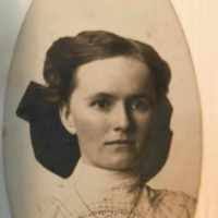 Edith J Benischek (1891–1993)