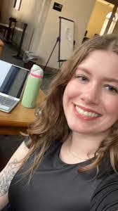 Cynthia Hoyle's Instagram, Twitter & Facebook