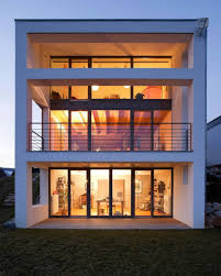 Blick Aus Dem Garten By Architectoo In Karlsruhe House Styles House Styling Interior Modern Architecture