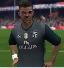 Pedro gonçalves (born 28 june 1998) is a portuguese footballer who plays as a right winger for portuguese club sporting cp. Fifa 14 Faces Diogo Goncalves By Ealixo Soccerfandom Com Free Pes Patch And Fifa Updates