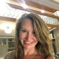 Stephanie Clontz's Instagram, Twitter & Facebook