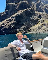 Not here to fit into your world, Im creating my own🌎