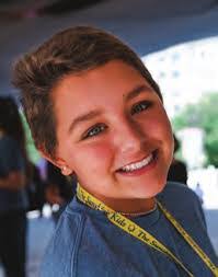 Eva Laird's Instagram, Twitter & Facebook